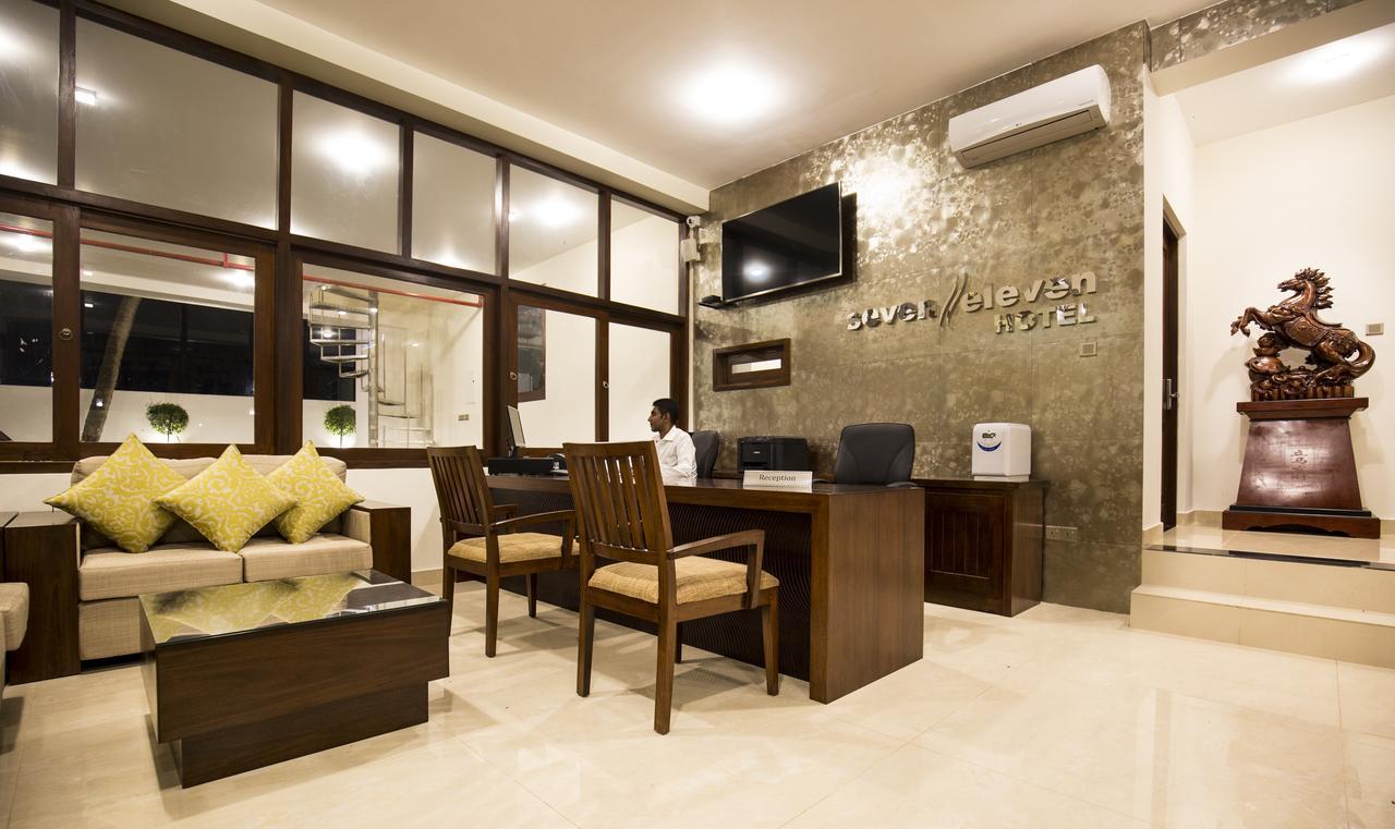 แกรนด์ 7 โฮเทล เคสบีวา Hotel พิลิยันเดเล ภายนอก รูปภาพ